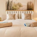 Harmonious&Well Decorated T3 Apt