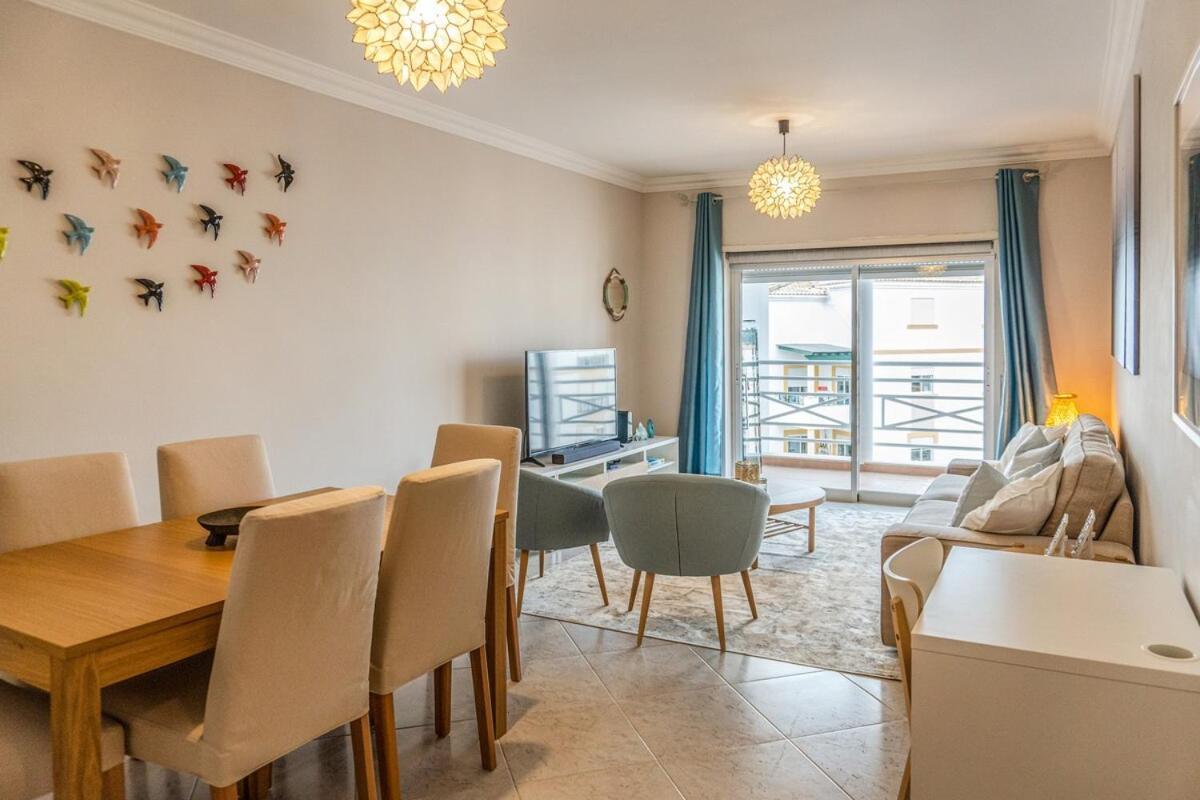 Harmonious&well Decorated T3 Apartment